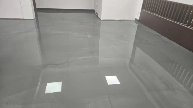 Vữa Tự San Có Bị Bong Tróc Sau Thời Gian Dài?