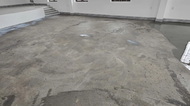 Vữa Tự San Có Cần Cán Nền Trước Không?