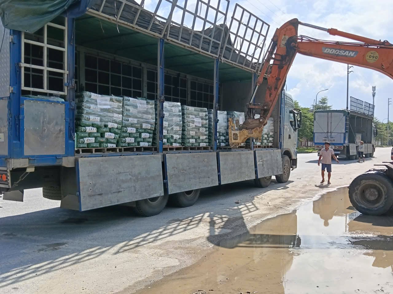 Quy Trình Thi Công Vữa Tự San Chuẩn Nhà Máy Theo Chuẩn Kỹ Thuật