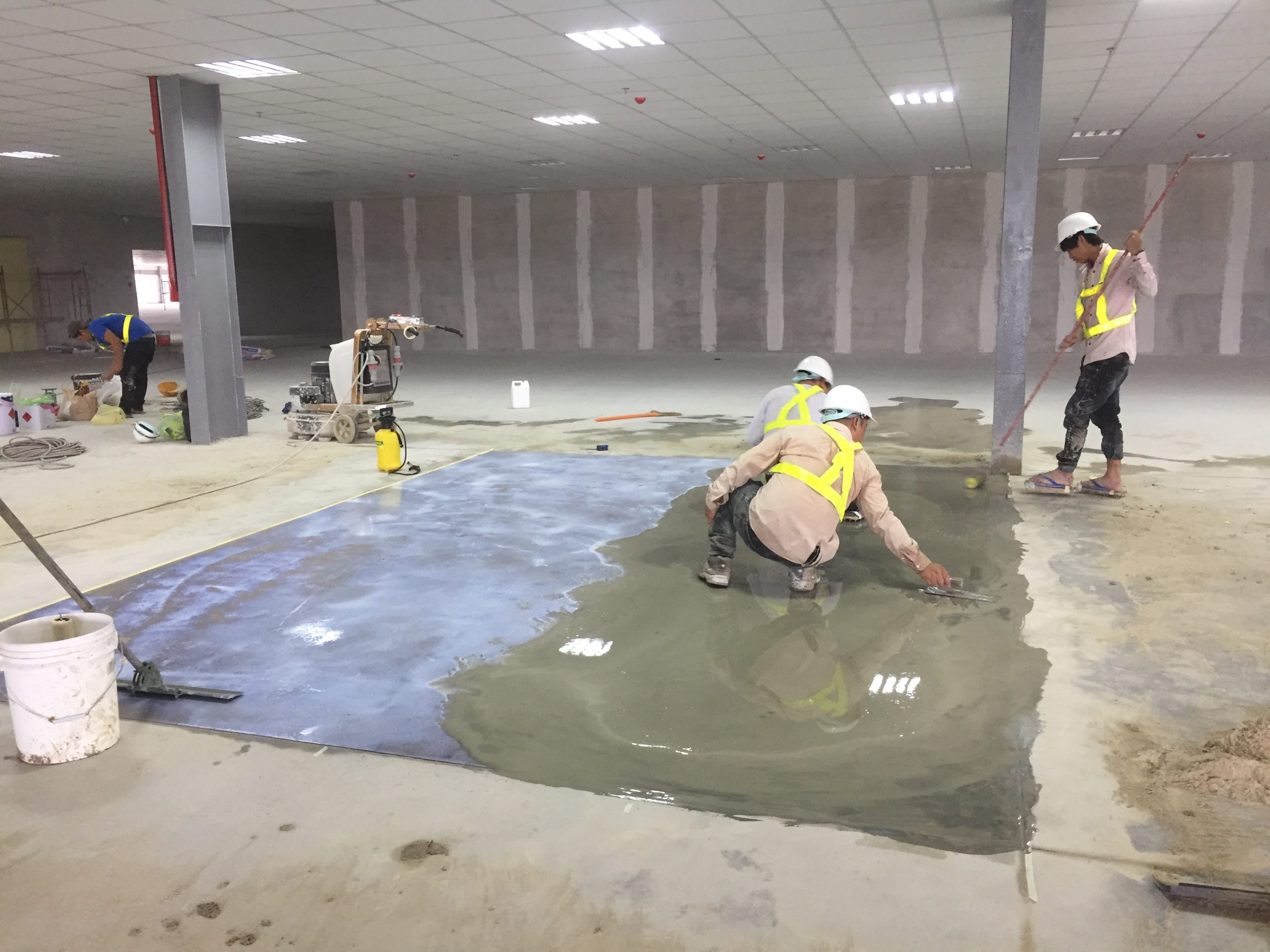 Cách thi công vữa tự san đúng kỹ thuật